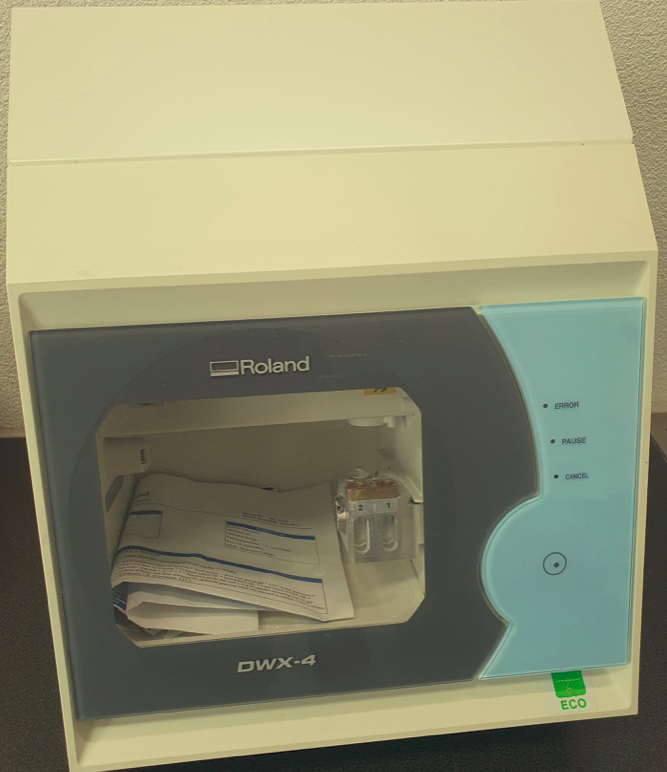 Roland DWX4 - Dental-Fräsmaschinen 4 Achsen