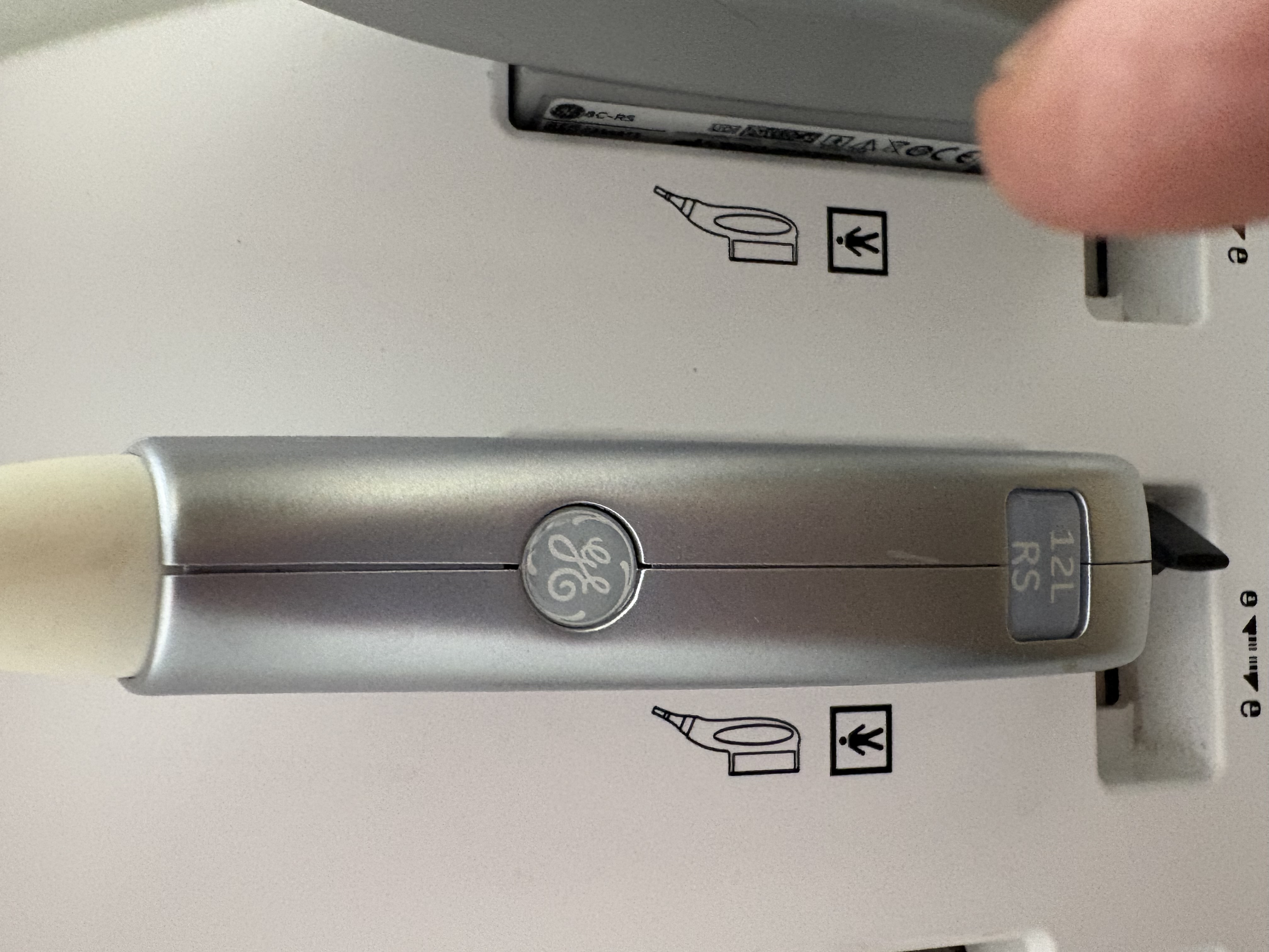 GE Versana Balance VA Veterinär-Ultraschallsystem – Baujahr 2020 inkl. 12L-RS & 8C-RS Sonden