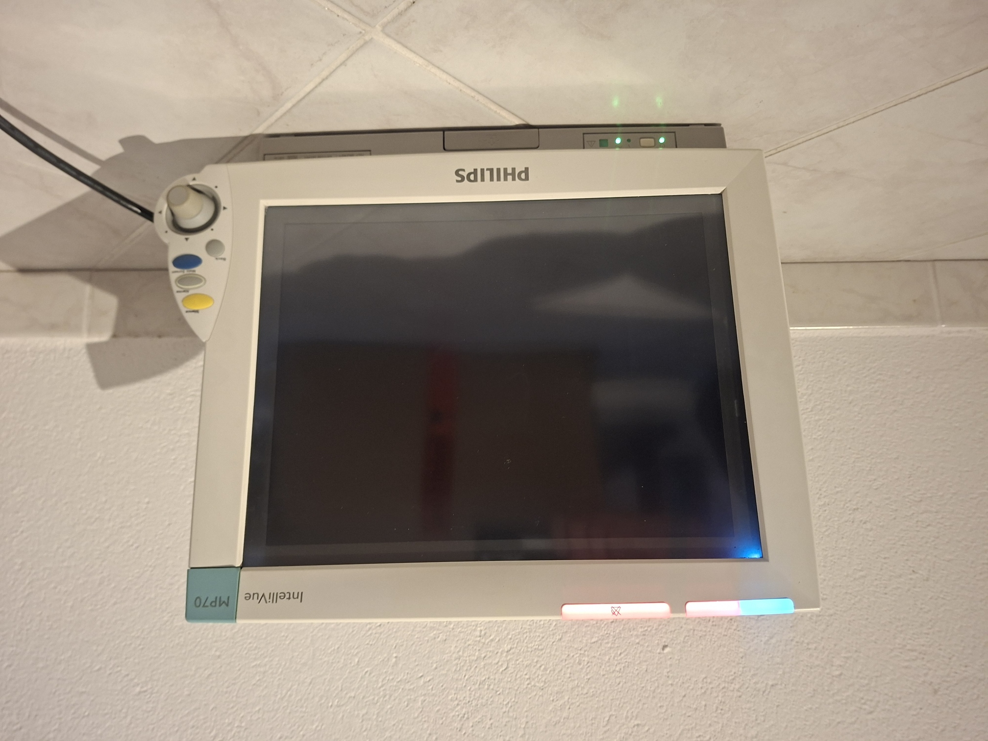 Intellivue MP70 mit X2 Transportmodul, EKG-Stammkabel, SPO2, NIBP