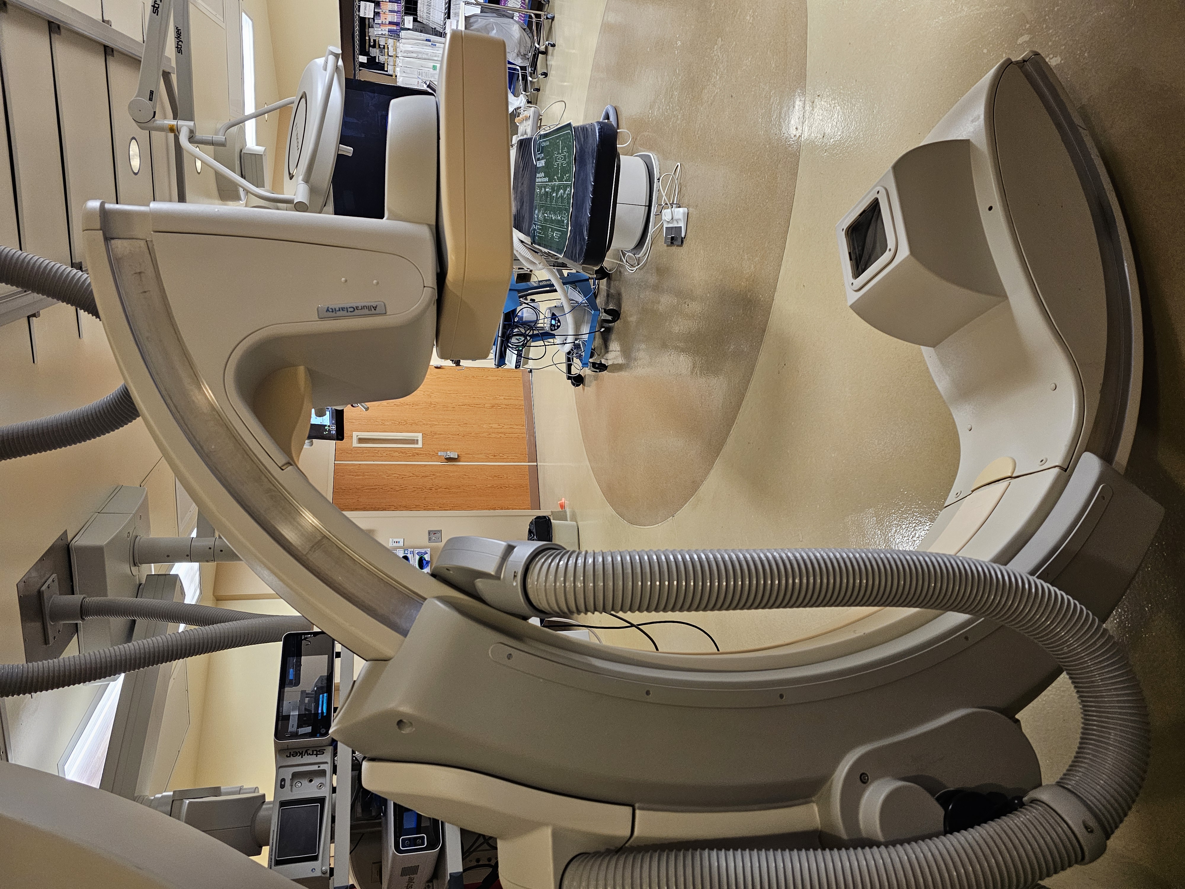 Philips Interventional X-Ray System mit ClarityIQ FD20 Röntgenanlage (Baujahr 2011)