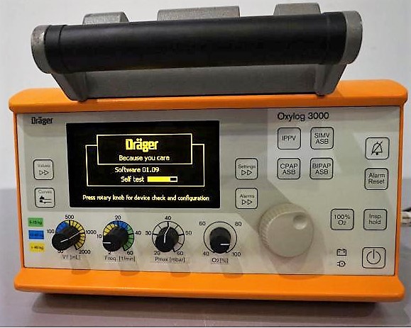 DRÄGER Oxylog 3000 emergency and transport ventilator  DRÄGER Oxylog 3000 emergency and transport ventilator